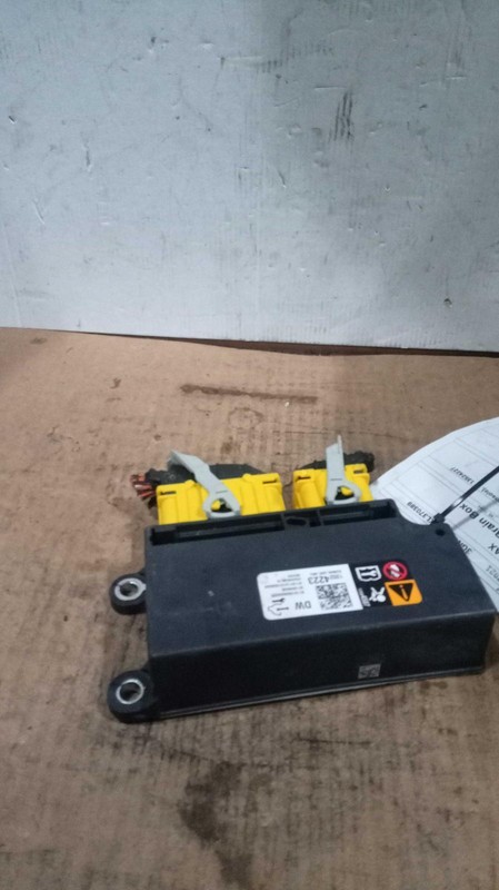 Used Air Bag Module fits: 2019 Chevrolet Trax Air Bag below center console ID 13