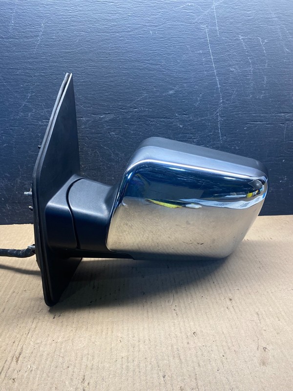 2008 to 2015 Nissan Armada Left Driver Side Turn Signal Mirror AE6366 DW