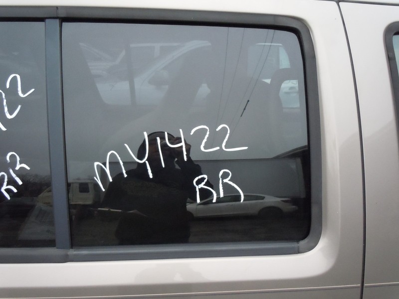 2005-2012 Nissan Pathfinder Rear Door Window Glass Passenger Right OEM