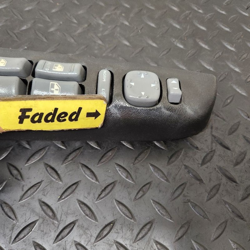 99-05 Chevrolet S10 Blazer Driver's Master Lock & Window Switch OEM 19244658