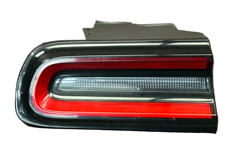 2015 - 2023 DODGE CHALLENGER LEFT DRIVER SIDE TAIL LIGHT TAILLIGHT LAMP LED OEM