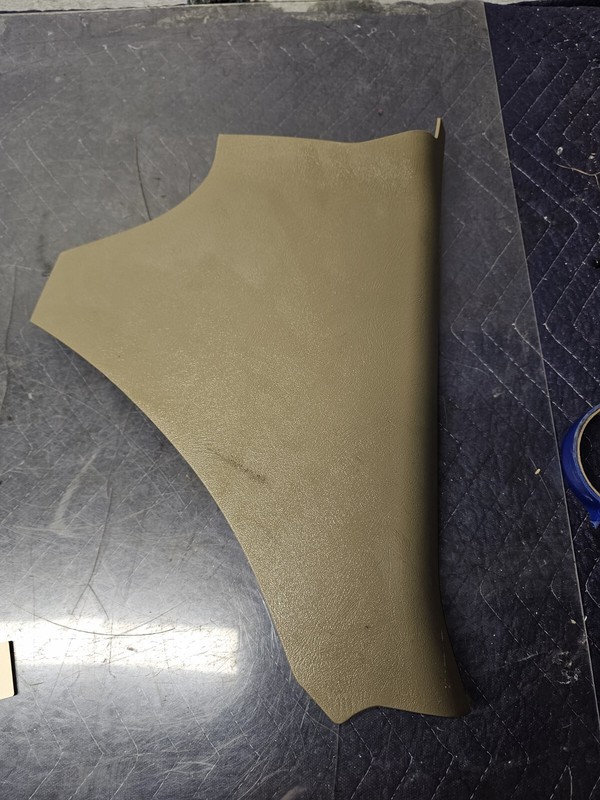 2002 Savana Rh Right Kick Panel