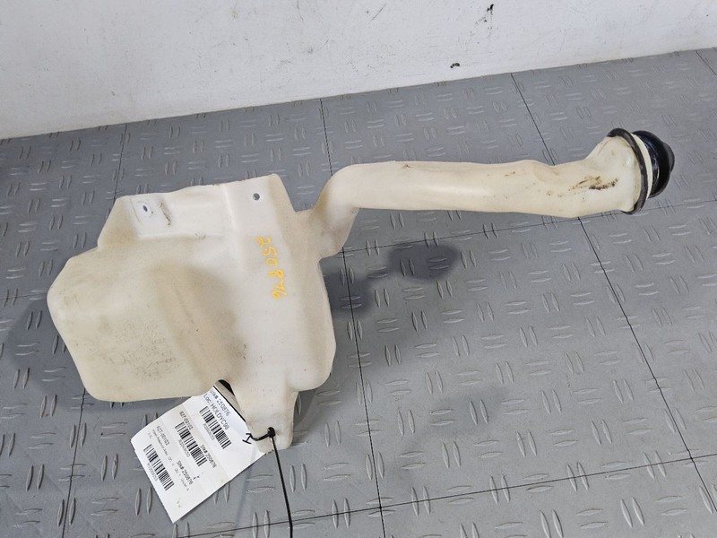 Wash Reservoir Fits 06-11 DTS 3509253