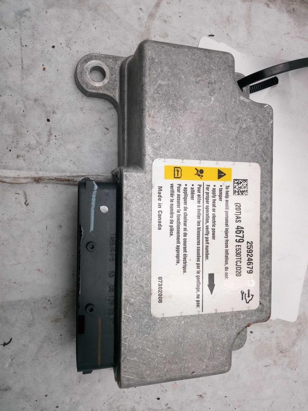 Used Air Bag Module fits: 2009 Chevrolet Traverse Air Bag below console Grade A