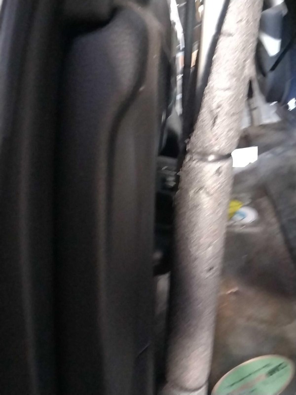 2016 Jeep Cherokee Front Right Door Black 697024 Used 101K Miles