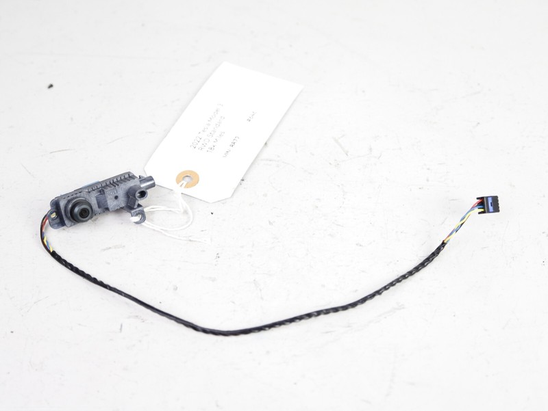 17-22 TESLA MODEL 3 CENTER RIGHT DOOR B PILLAR EXTERIOR CAMERA 1100619-00-C 18K