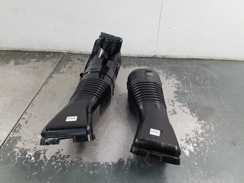 2022 Porsche Cayman GTS Air Intake Tubes / Ducts #8065 i6
