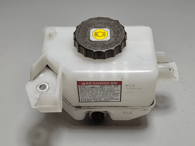 2019-2022 TOYOTA RAV4 HYBRID BRAKE MASTER CYLINDER FLUID RESERVOIR BOTTLE OEM