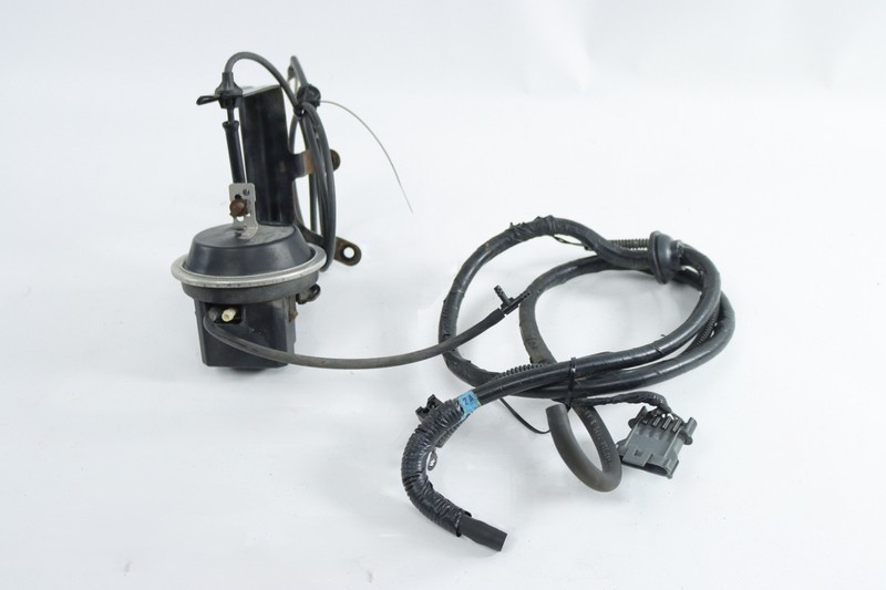 1991 FIREBIRD CRUISE CONTROL MODULE W/ HARNESS