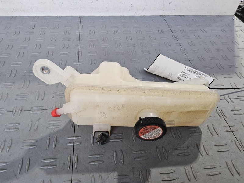 Coolant Reservoir Fits 06-18 RAV4 3481564