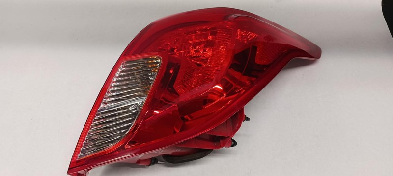 13-'16 BUICK ENCORE Right passenger Taillight OEM 1 Year Warranty!