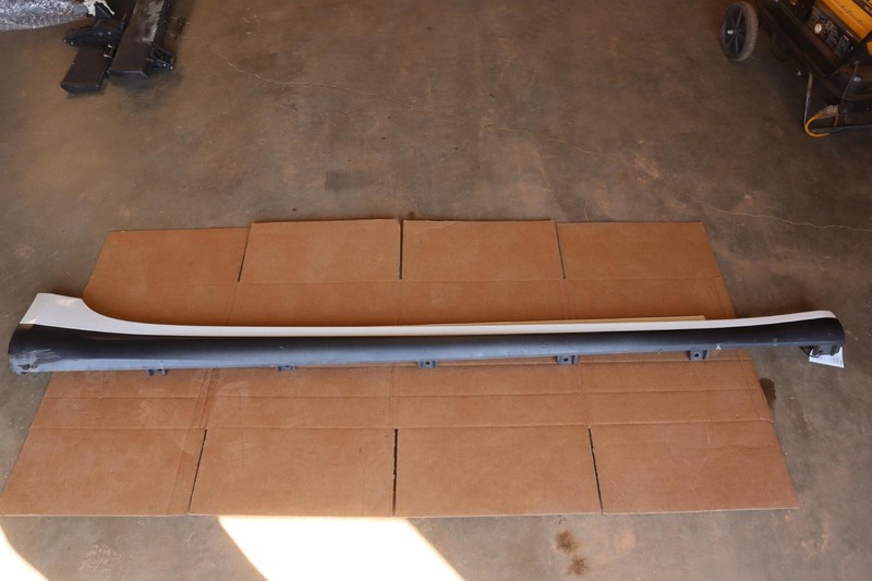 2014-2020 MASERATI QUATTROPORTE RIGHT PASSENGER SIDE ROCKER MOLDING PANEL OEM