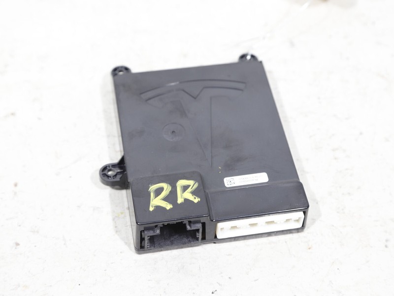 2016-2020 Tesla Model X REAR RIGHT SEAT CONTROL MODULE OEM 84K