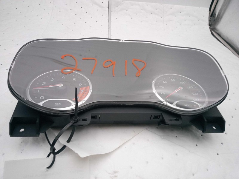 2020 Jeep Renegade Speedometer Gauge OEM Silver 54K Miles NJ25-27918-710841