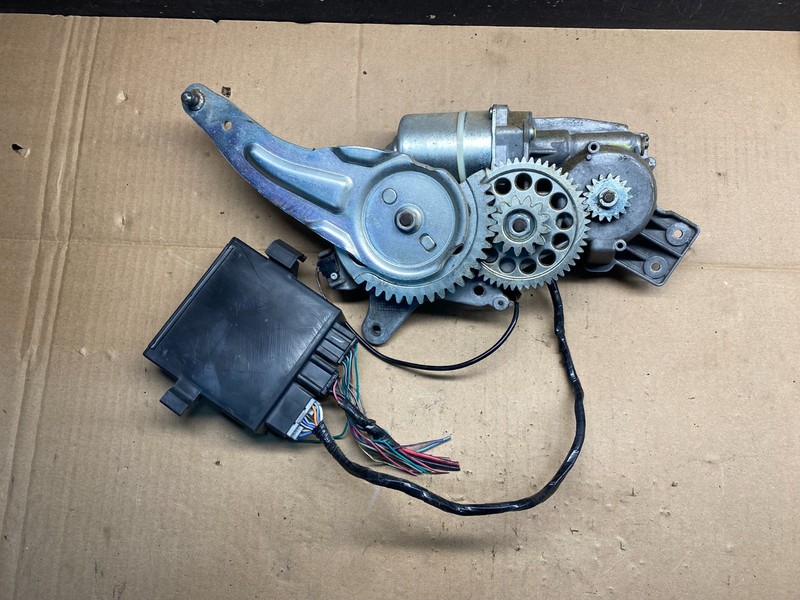 2007 2008 Acadia Enclave Escalade Suburban Liftgate Door Module Motor U1795 DG