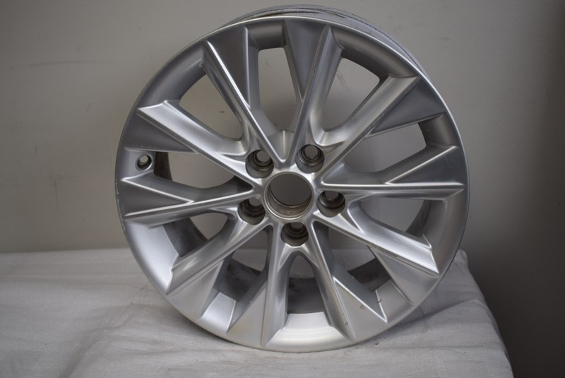 17'' INCH WHEEL RIM 7JX17 40 AJD J DOT2013-2015 Lexus ES300h