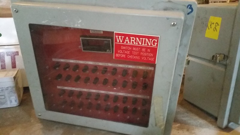 General Electric Voltage Test Load Center, For Parts or Repair *FREE SHIPPING*