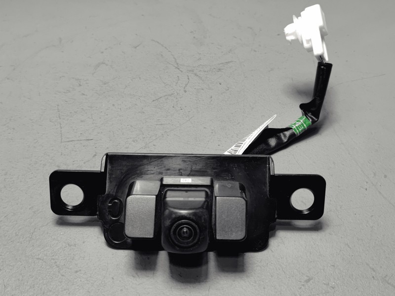 OEM TOYOTA CAMRY 2018-2020 REAR VIEW TRUNK LID BACKUP PARKING ASSIST CAMERA