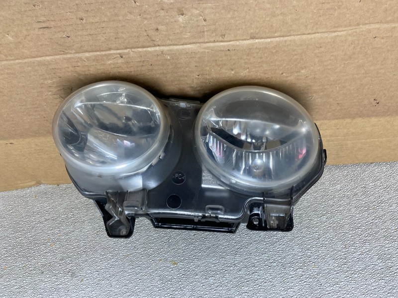 2004 to 2005 Jaguar XJ8 Left Driver Side Headlight AB5086