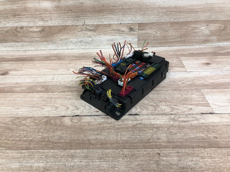 MINI COOPER COUNTRYMAN OEM R60 FRONT SAM FUSE BOX RELAY FUSES RELAYS BLOCK 13-16