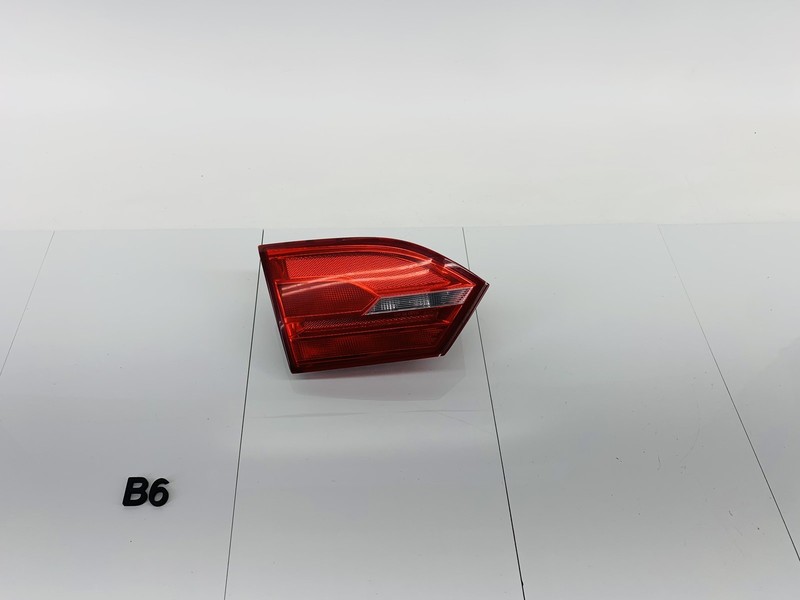 11-14 VOLKSWAGEN JETTA REAR LEFT SIDE INNER TAIL LIGHT BRAKE STOP LAMP OEM