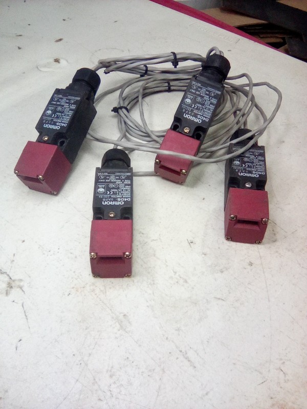 Lot of 4 Omron D4DS-3AFS Door Switches With Wiring