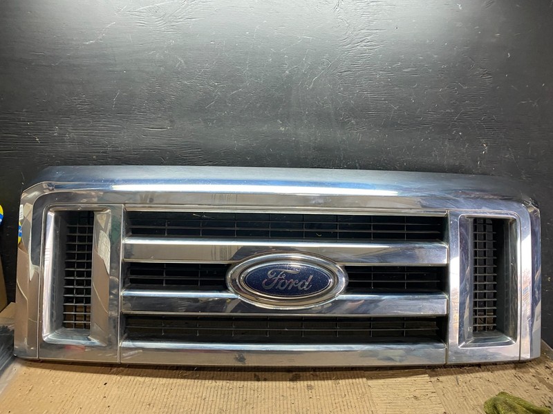 2008 to 2014 Ford Econoline E150 E250 Front Upper Chrome Grill Grille w6056 DG