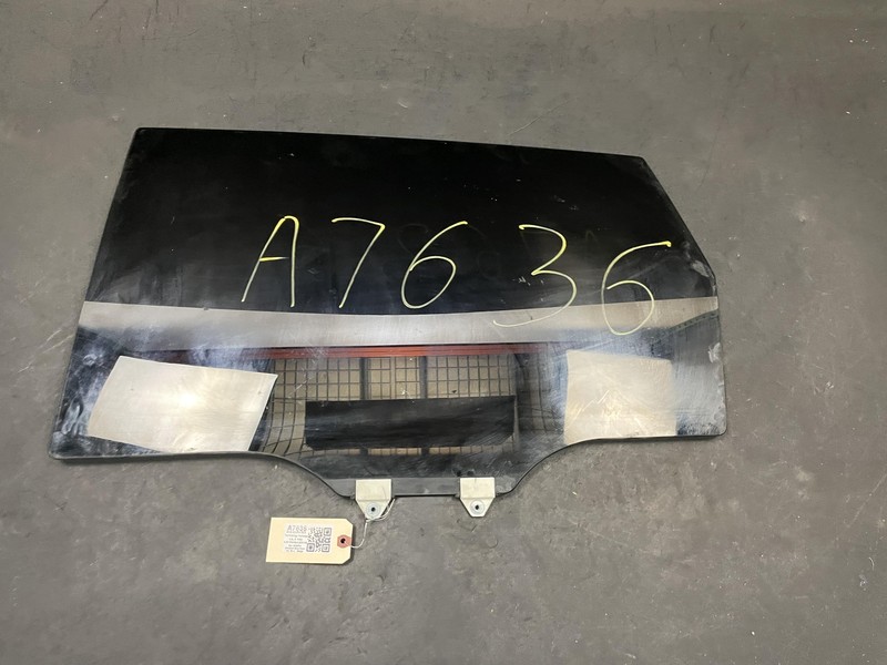 Rear Left Door Window Glass 2018 Acura MDX 73450-TZ5-H00 2014 2015 2016 - 2020