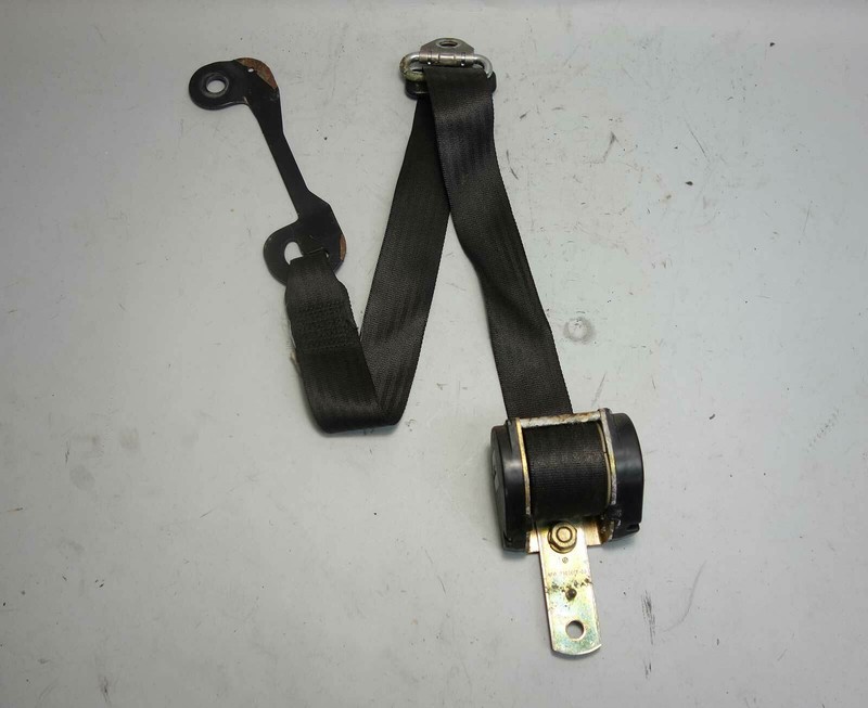1980-1984 BMW E24 633CSi Coupe Left Front Driver's Seat Belt Restraint OEM
