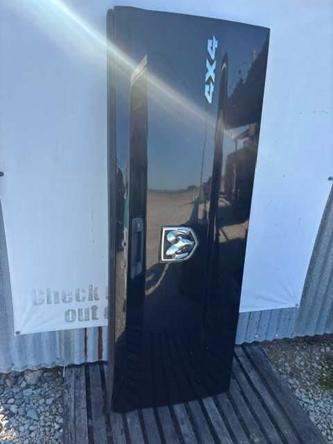 12 13 14 15 16 17 RAM 1500 TAILGATE OEM BS-402