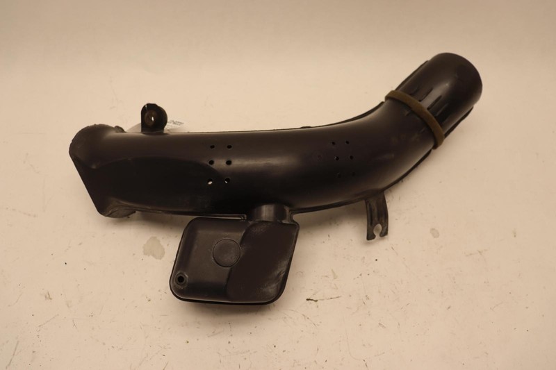 2011-2020 DODGE GRAND CARAVAN 3.6L ENGINE AIR INTAKE DUCT HOSE PIPE TUBE OEM