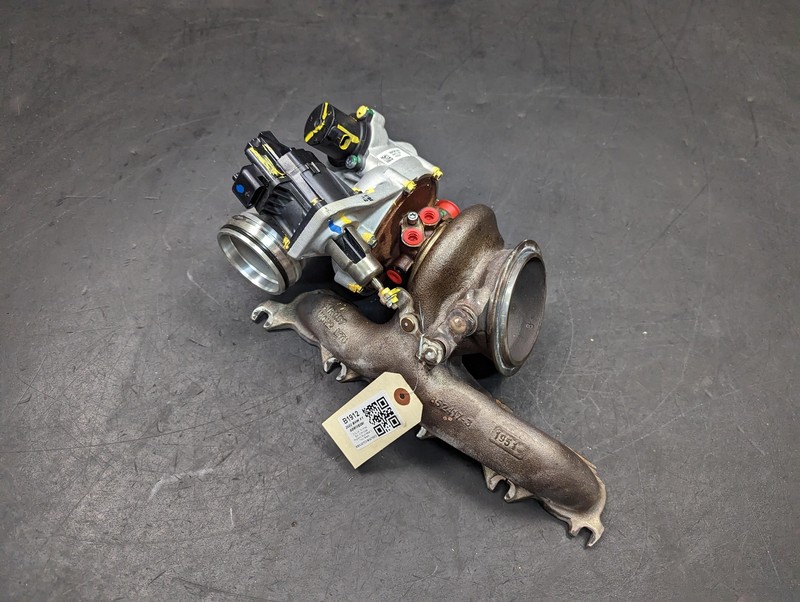 Turbocharer w/ Exhaust Manifold 2022 BMW X1 11659845813 2020 2021