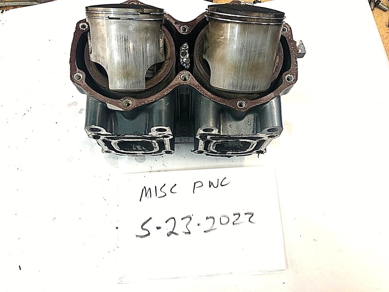 Yamaha Waverunner III 650 Cylinder & Pistons 6M6-11311-01-8S FRESHWATER!!