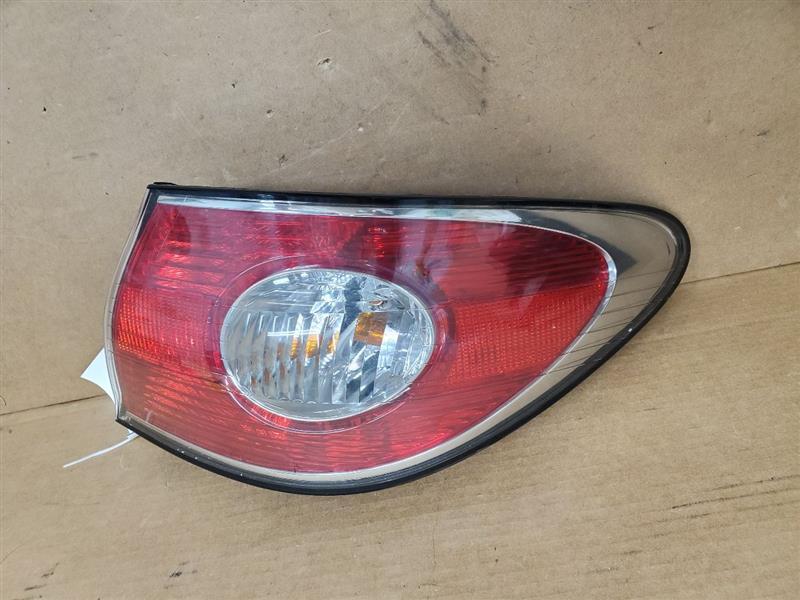 Passenger Tail Light Quarter Panel Mounted Fits 02-03 LEXUS ES300 272043
