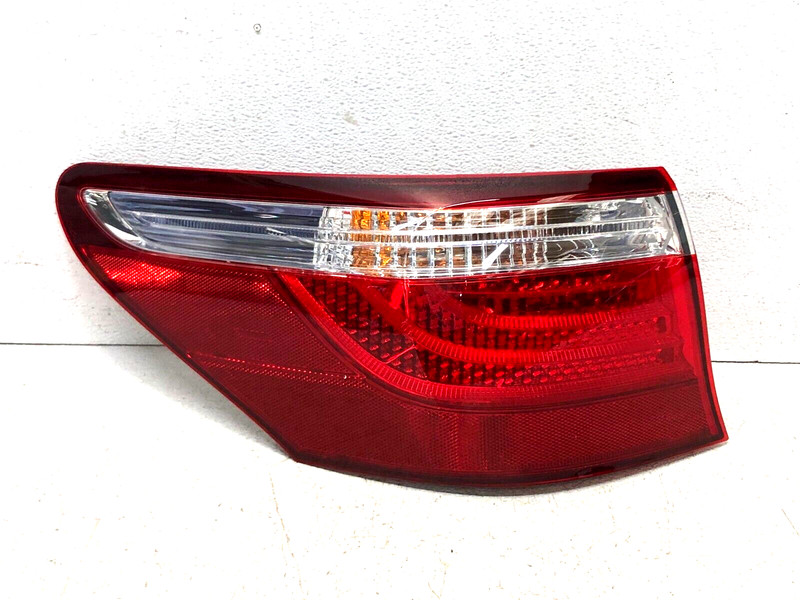 07 08 09 Lexus LS600H LS460 LED Taillight Outer Left Driver Side 1307 OEM