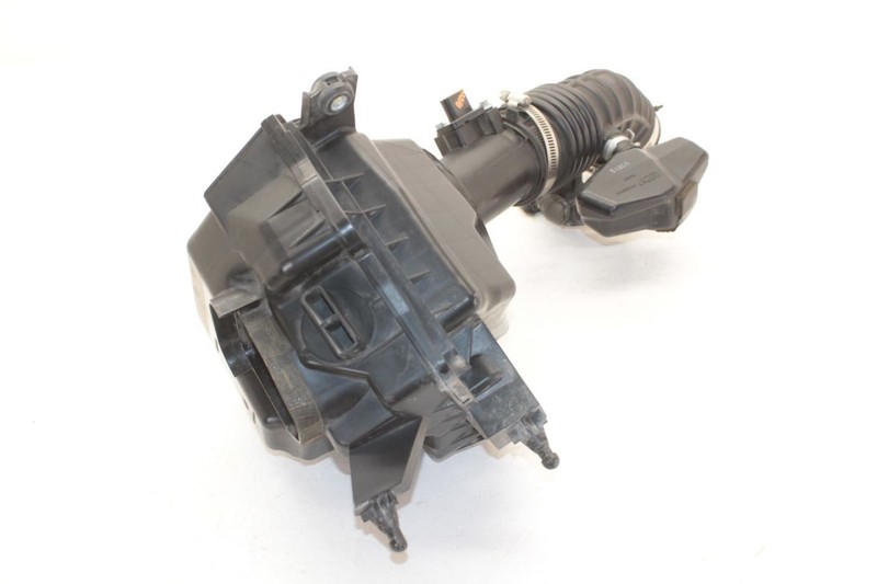10-20 Nissan 370Z Coupe Driver Left Side Air Cleaner Box Filter Housing