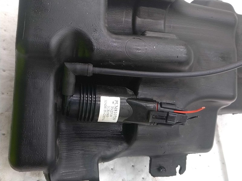 2013 Cadillac CTS Washer Fluid Reservoir OEM Gold 3.0L 81K Miles NJ25-25345