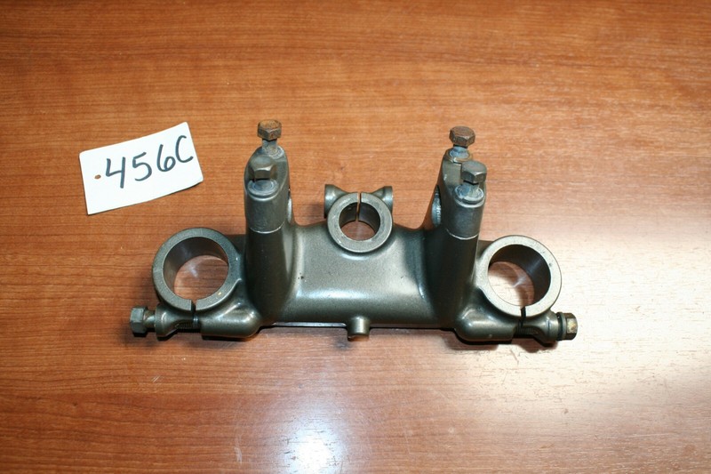 1982 Suzuki RS175 Triple Tree Top Bridge Top Plate Clamp OEM 82 F
