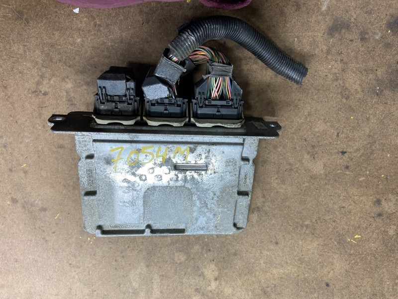 2006Ford E-Series 5.4L Engine Control Computer 6C2A-12A650-ADB M5261 DG