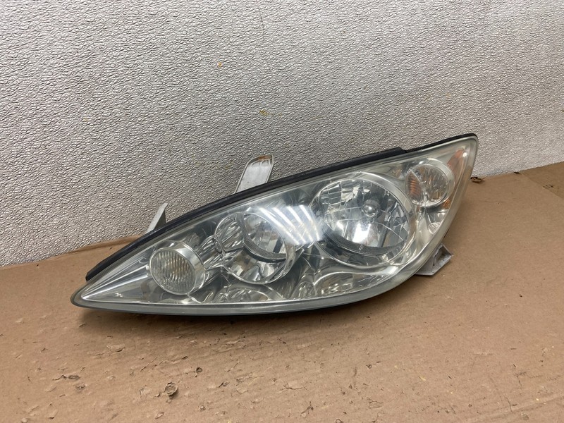 2005 to 2006 Toyota Camry Left Driver LH Halogen Headlight AB0201 DW