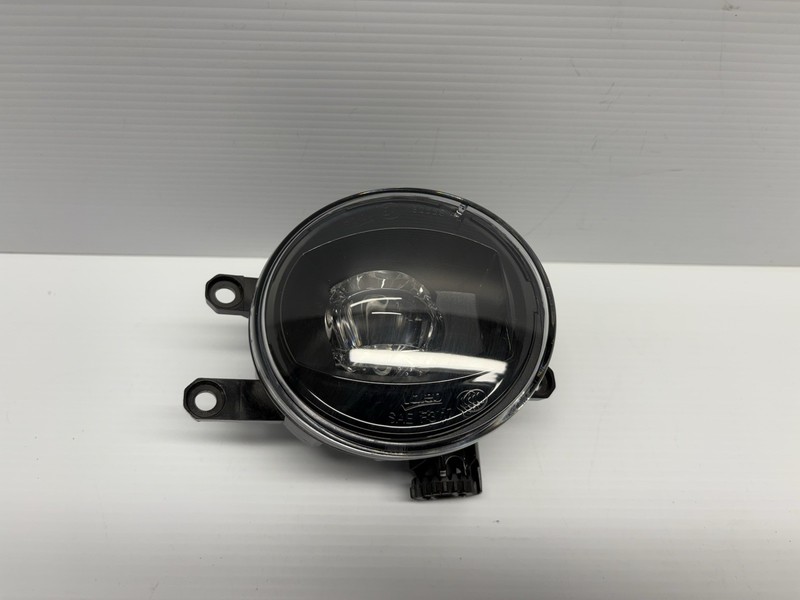 LIKE NEW! 2019-2021 Toyota Rav4 Tacoma 4Runner Right Passenger Fog Light LED OEM