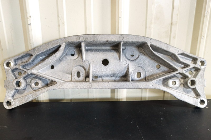 2008-2017 Chevy SS Sedan Caprice PPV Transmission Crossmember OEM 92243606 *USED