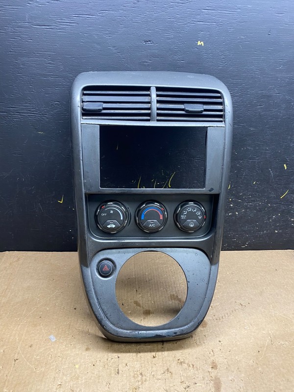 2003 to 2008Honda Element Radio Climate Control Shifter Bezel OEM Z4477 DG