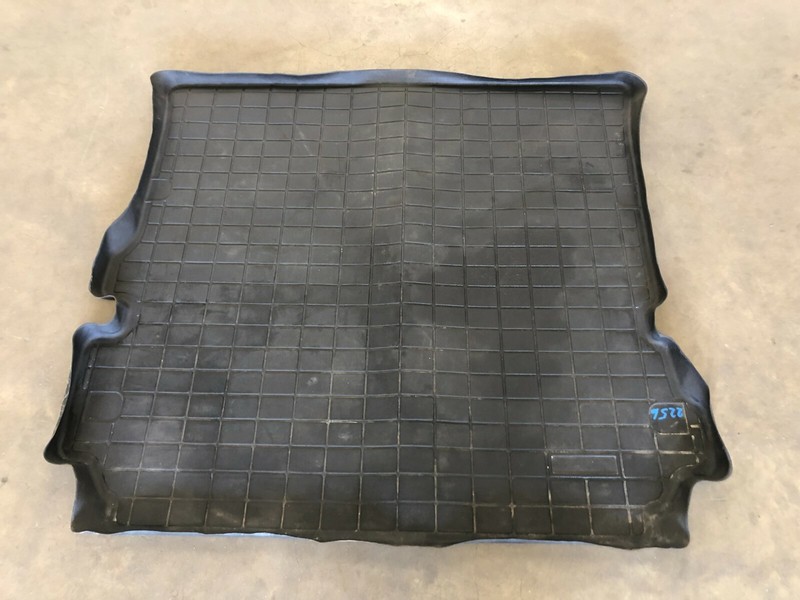⭐2010-2013 LAND ROVER LR4 REAR PASSENGER FLOOR MAT SET ASSEMBLY OEM LOT2256