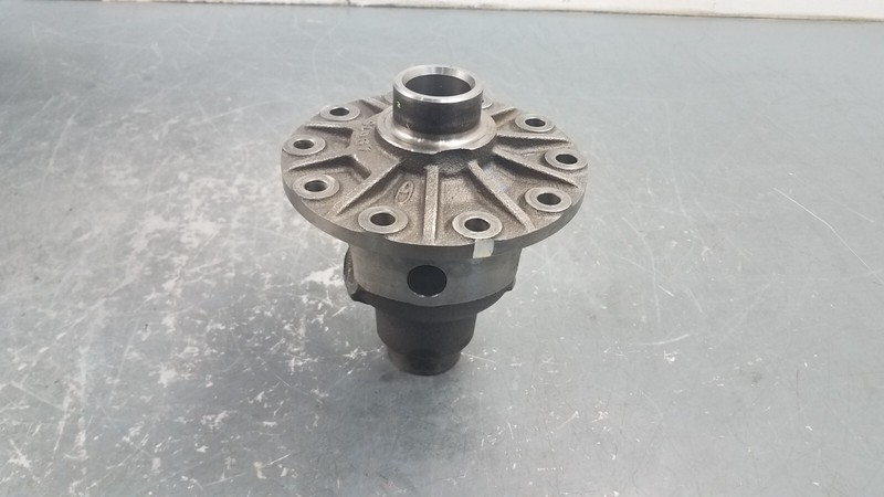 Lamborghini Aventador OEM Front Differential Carrier #7666 B5