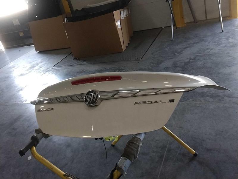 2012-2013 BUICK REGAL WHITE Deck Lid OEM 4DR SEDAN, 159K Miles, Warranty