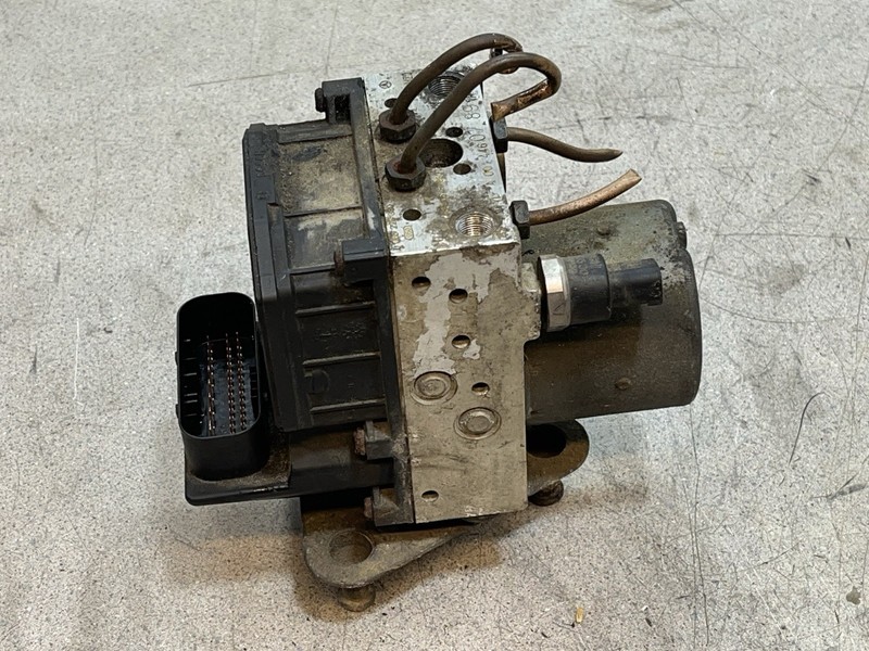 04-06 Mercedes Dodge Sprinter T1N Anti Lock Brake ABS Pump 2500Module BOSCH