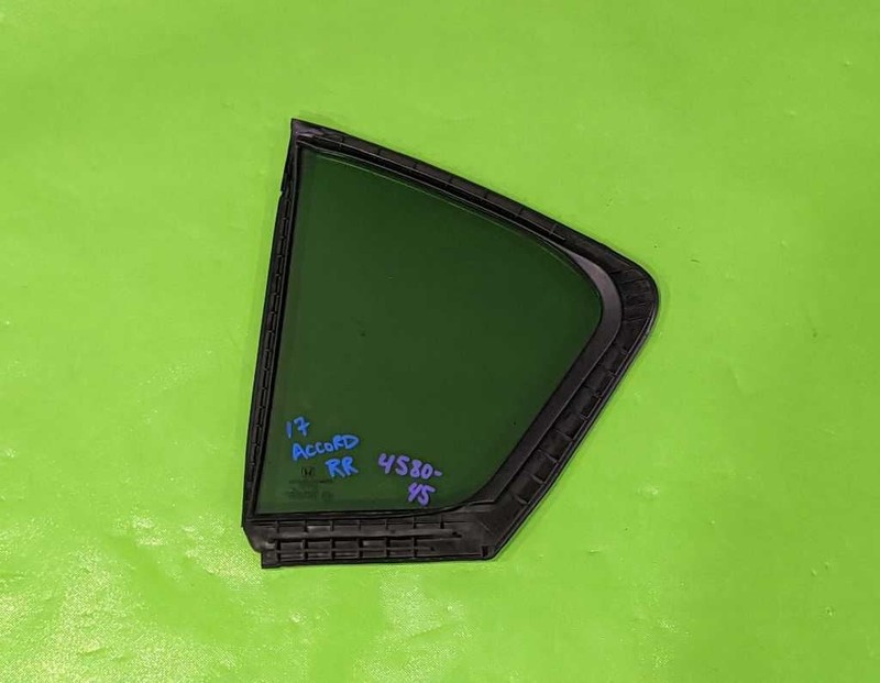13-17 ACCORD PASSENGER RIGHT REAR VENT GLASS OEM 4580-45