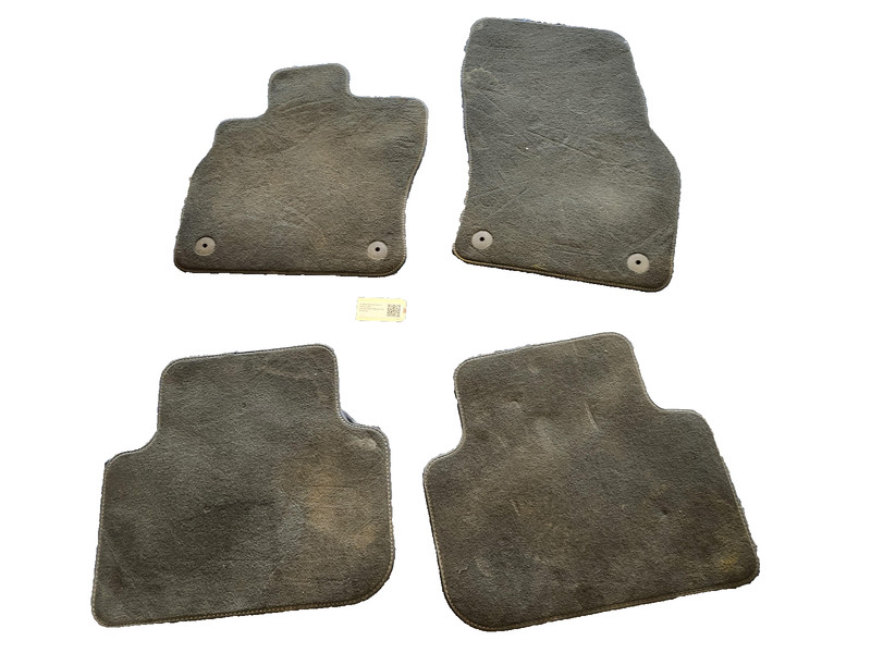 Used Oem Audi Left & Right & Front & Rear Floor Mat for 2019-2025 Q3