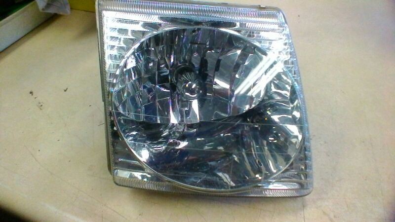 Passenger Right Headlight Sport Trac Fits 01-05 EXPLORER 13630